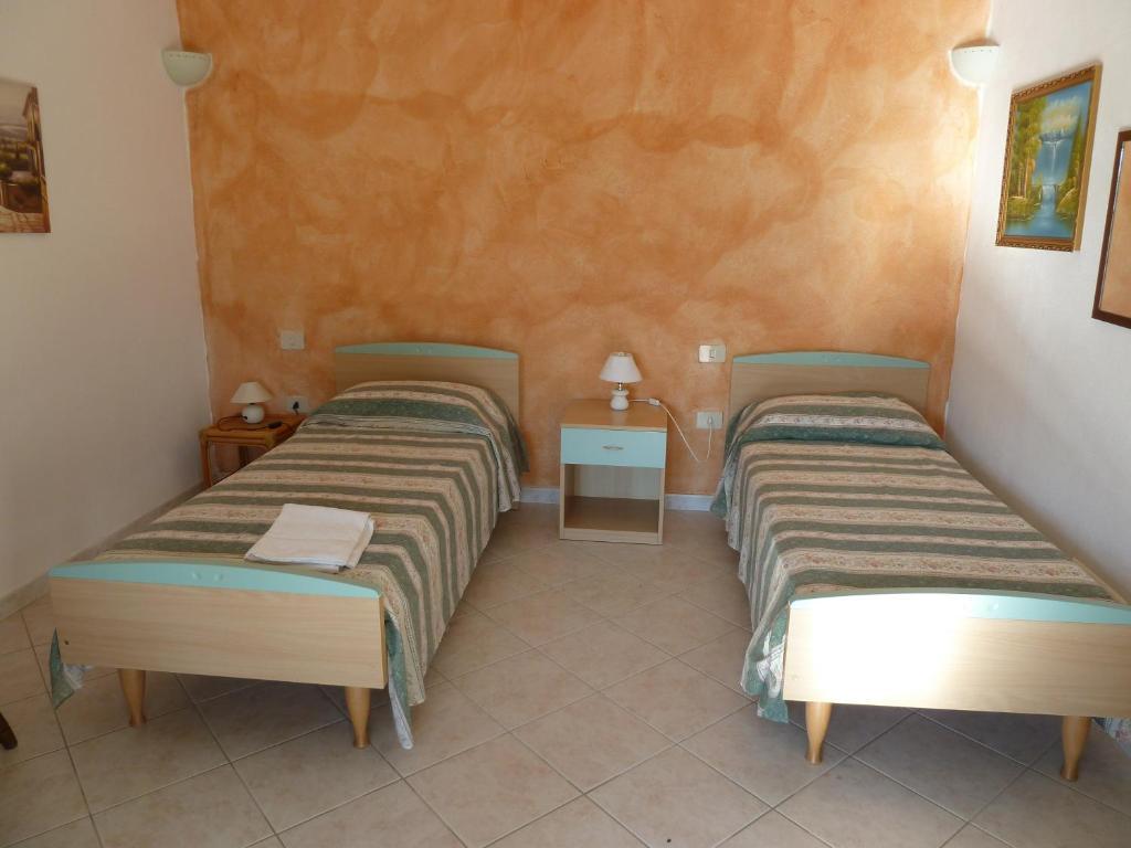 Agriturismo Vaddidulimu Luogosanto Ruang foto